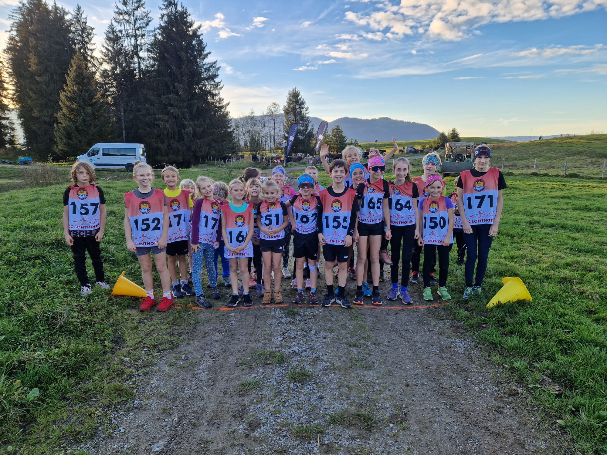 Kinder beim Start am Dreigätter, Foto: Jessy Dotzler